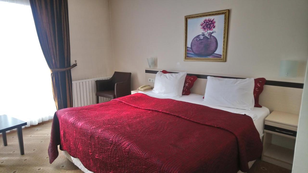 Hotel Bossinop Korucuk Extérieur photo